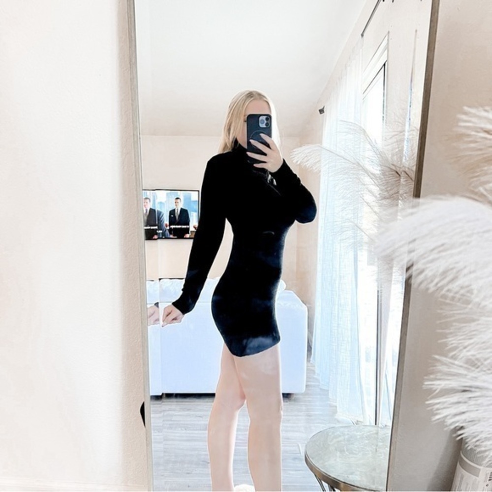 Lovers & Friends Black Ribbed Chenille Turtleneck Sweater Mini Dress Size XS